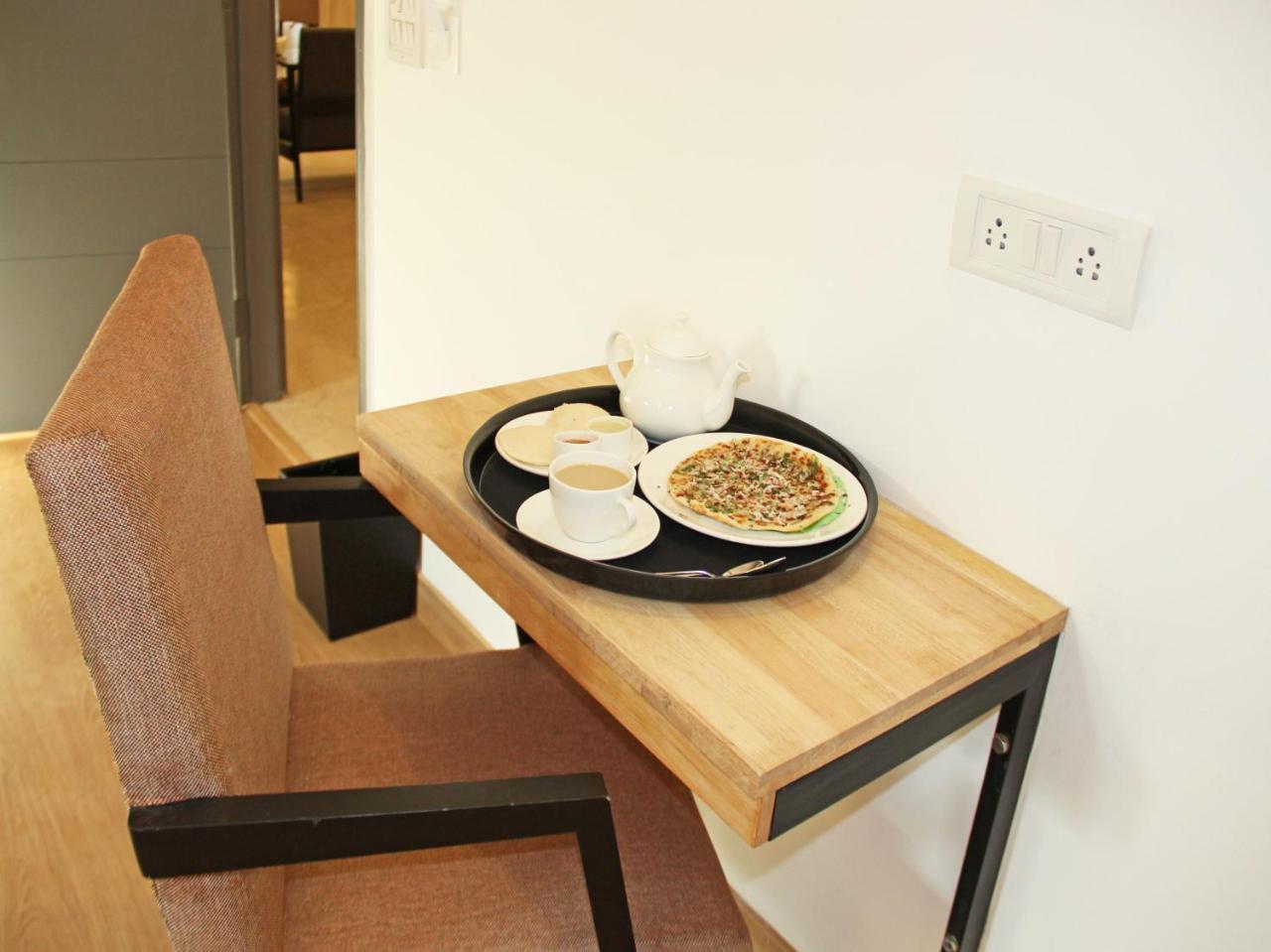 Oyo 9797 Hotel Vbee Plaza Thiruvananthapuram Eksteriør billede